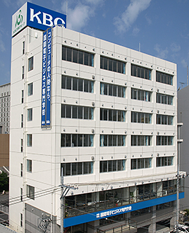 国際電子ビジネス専門学校